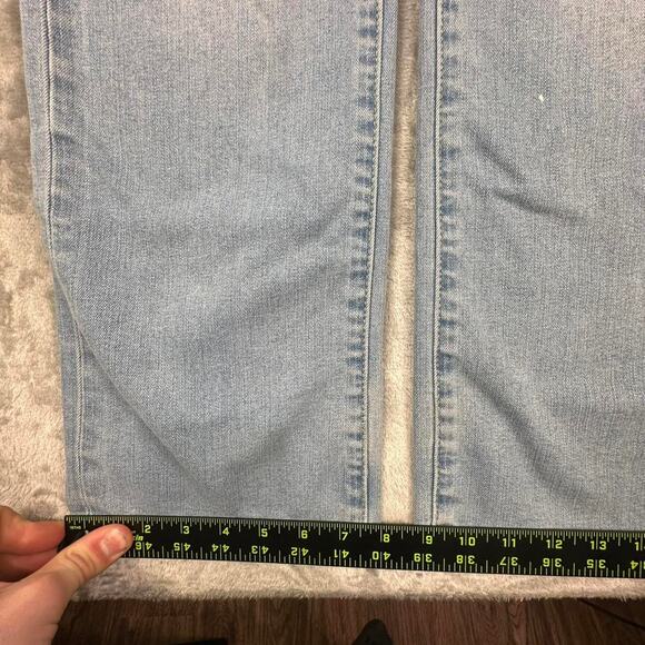Distressed True Religion Ricky Relaxed Straight Fit Light Wash Blue Jeans 31 - Picture 6 of 7